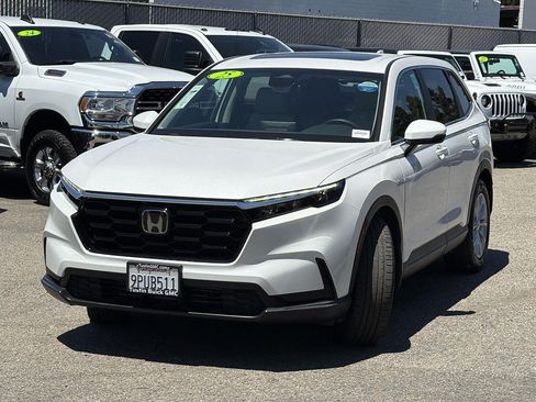 Used 2025 Honda CR-V EX image 3