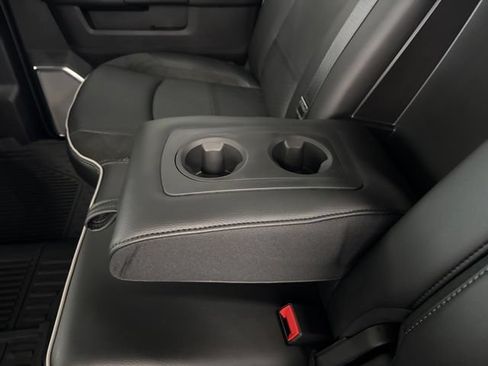 New 2026 RAM 3500 Laramie AWD/4WD image 24