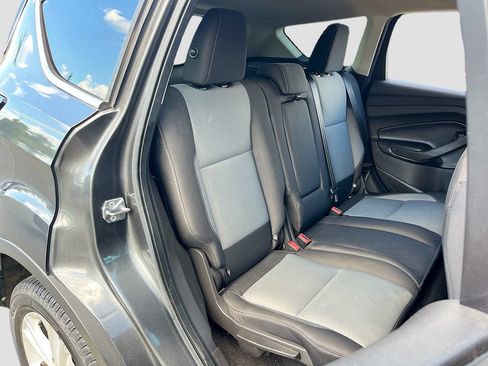 Used 2019 Ford Escape SE FWD image 25