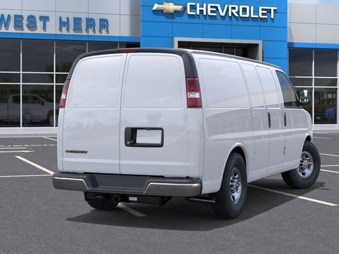 New 2026 Chevrolet Express 3500 w/ Driver Convenience Package RWD image 4