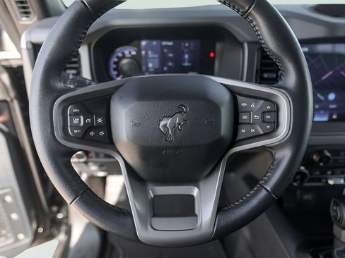 Used 2024 Ford Bronco Everglades AWD/4WD image 15