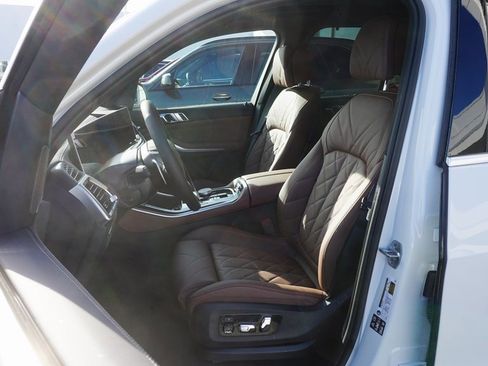 New 2026 BMW X5 xDrive40i w/ Climate Comfort Package image 9