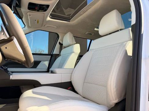 Used 2025 Hyundai Santa Fe Calligraphy image 31