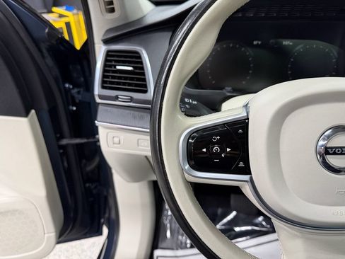 Used 2020 Volvo XC90 T5 Momentum AWD/4WD image 28