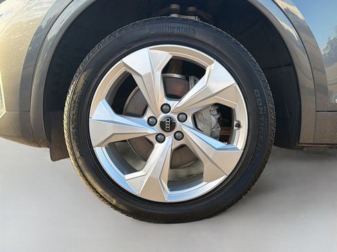 Certified 2023 Audi Q5 2.0T Premium Plus w/ Premium Plus Package image 41