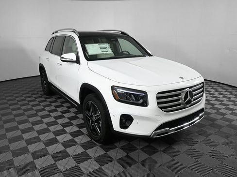 New 2026 Mercedes-Benz GLB 250 4MATIC image 25
