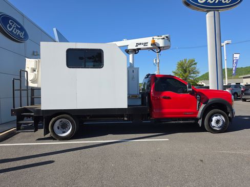 Used 2023 Ford F550 4x4 Regular Cab Super Duty w/ XLT Value Package image 2
