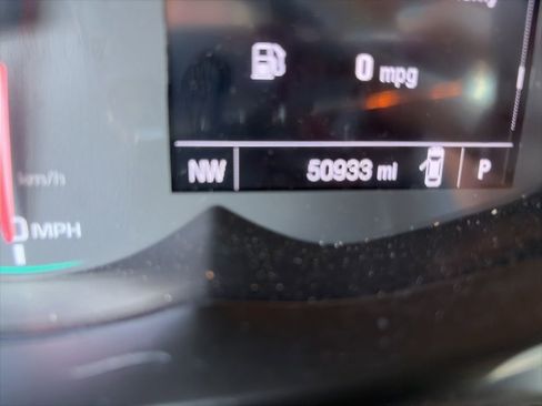 Used 2020 Chevrolet Sonic LT image 16