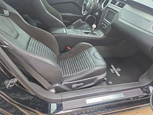Used 2013 Ford Mustang Shelby GT500 RWD image 79