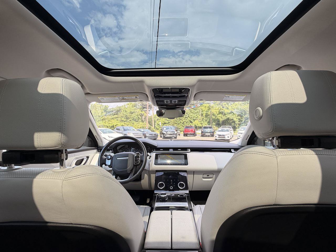 Used 2019 Land Rover Range Rover Velar S AWD/4WD image 30