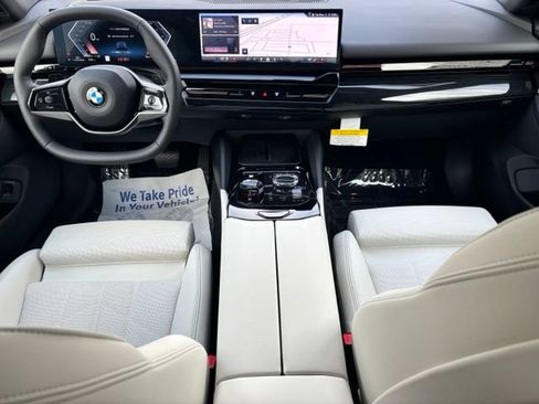 Certified 2026 BMW 530i RWD image 20