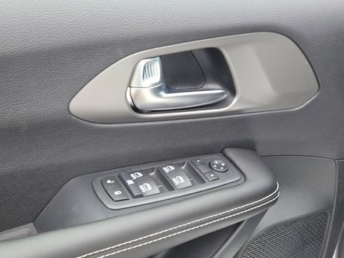 New 2027 Chrysler Pacifica LX FWD image 21