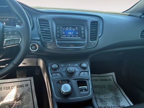 Used 2015 Chrysler 200 S image 11
