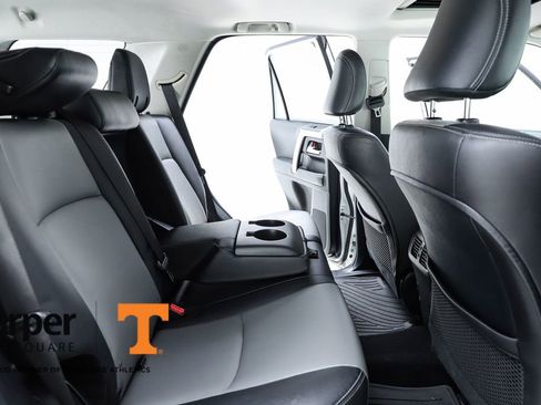 Used 2014 Toyota 4Runner 4WD image 77