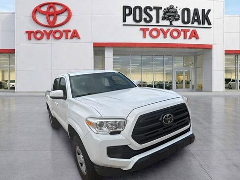 Used 2019 Toyota Tacoma SR w/ SR Convenience Package image 3