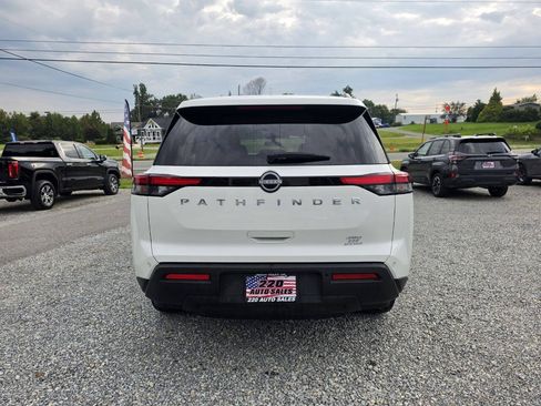 Used 2025 Nissan Pathfinder SV AWD/4WD image 4