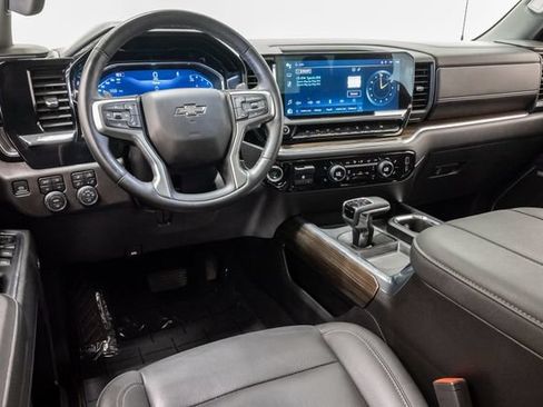 Used 2024 Chevrolet Silverado 1500 RST AWD/4WD image 6
