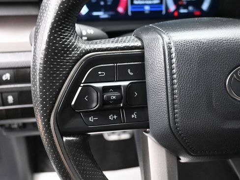 Used 2024 Toyota Tacoma TRD Sport image 16