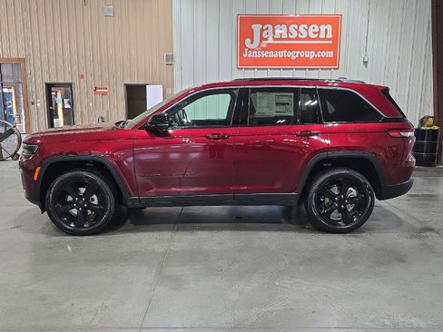 New 2026 Jeep Grand Cherokee Limited w/ Limited Altitude Package image 2