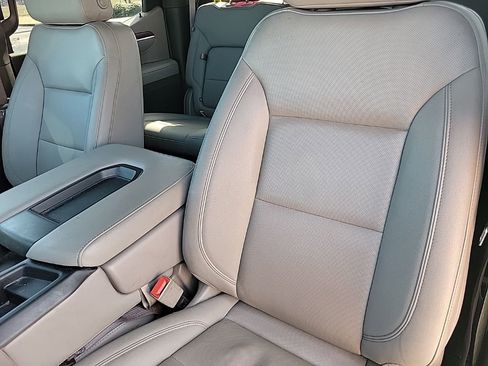 Used 2025 GMC Sierra 1500 SLT image 12