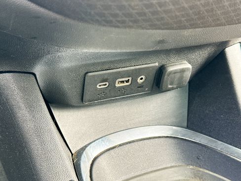 Used 2021 Chevrolet Malibu LT FWD image 10