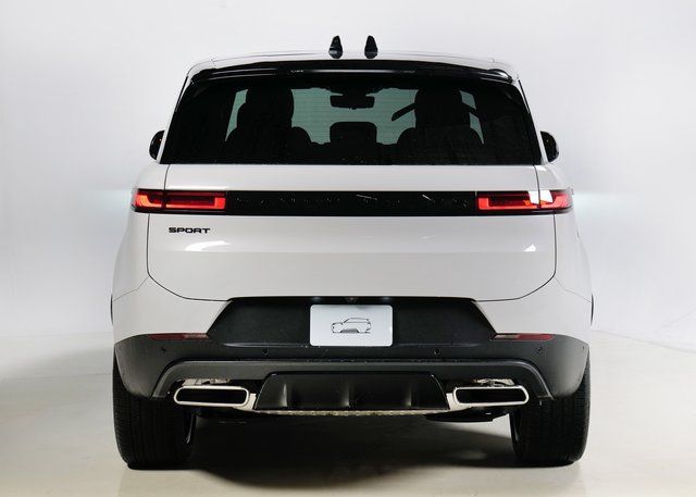 New 2026 Land Rover Range Rover Sport SE AWD/4WD image 7