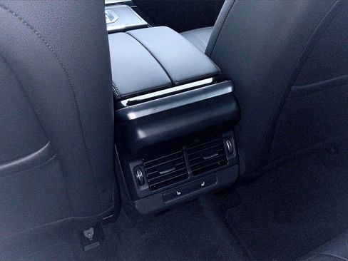 Used 2023 Land Rover Range Rover Evoque SE image 25