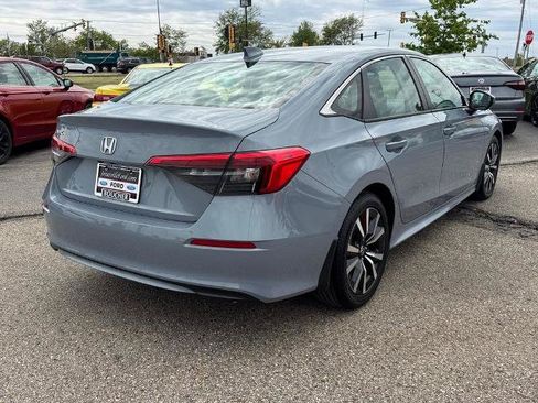 Used 2024 Honda Civic EX image 5