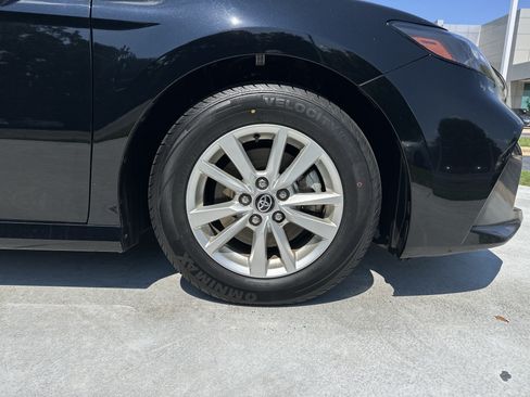 Used 2025 Toyota Camry LE w/ Convenience Package FWD image 13