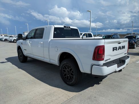 New 2025 RAM 2500 Limited image 7