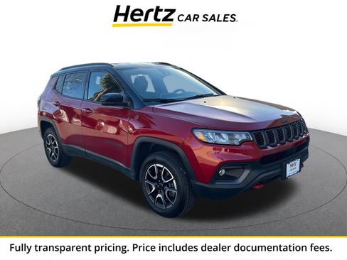 Used 2025 Jeep Compass Trailhawk AWD/4WD image 1