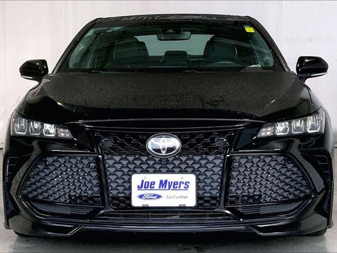 Used 2021 Toyota Avalon TRD image 3