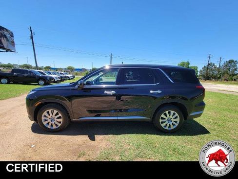 Used 2024 Hyundai Palisade SEL FWD image 3