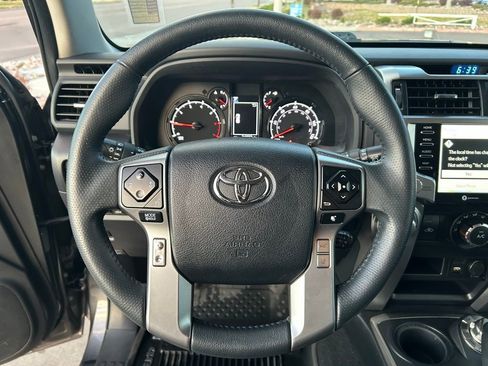 Used 2021 Toyota 4Runner SR5 Premium w/ Moonroof Package AWD/4WD image 14