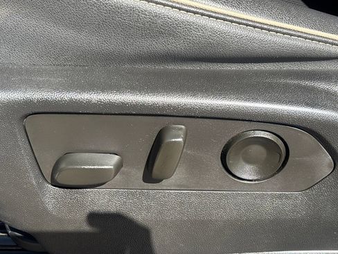 Used 2023 Chevrolet Tahoe Premier image 8