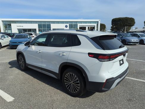 New 2026 Volkswagen Tiguan S image 9