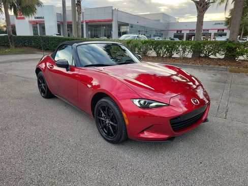 Used 2024 MAZDA MX-5 Miata Sport image 2