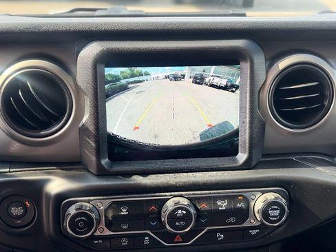 Used 2021 Jeep Wrangler Sport AWD/4WD image 20