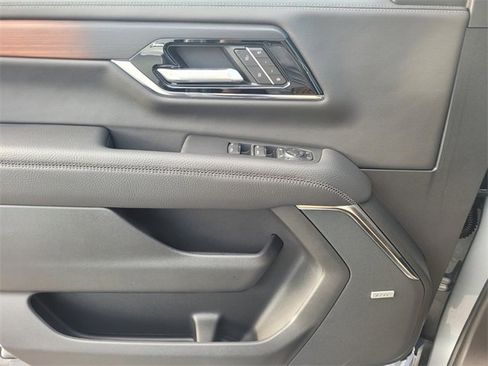 New 2026 GMC Yukon XL Denali image 21