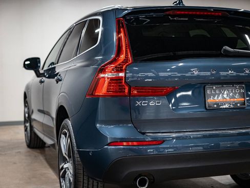 Used 2019 Volvo XC60 T8 Momentum w/ Advanced Package AWD/4WD image 30