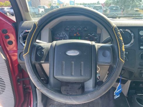 Used 2010 Ford F250 XLT AWD/4WD image 10