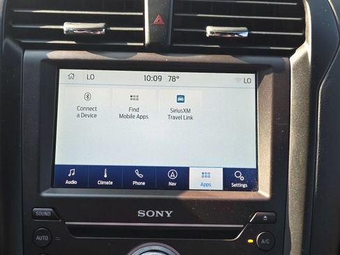 Used 2019 Ford Fusion Titanium AWD/4WD image 28