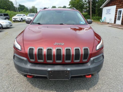 Used 2014 Jeep Cherokee Trailhawk w/ Comfort/Convenience Group AWD/4WD image 2