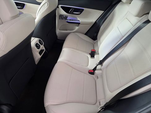 New 2026 Mercedes-Benz GLC 300 4MATIC image 11