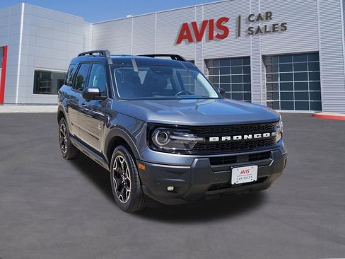 Used 2025 Ford Bronco Sport Outer Banks w/ Outer Banks Tech Package+ AWD/4WD image 9