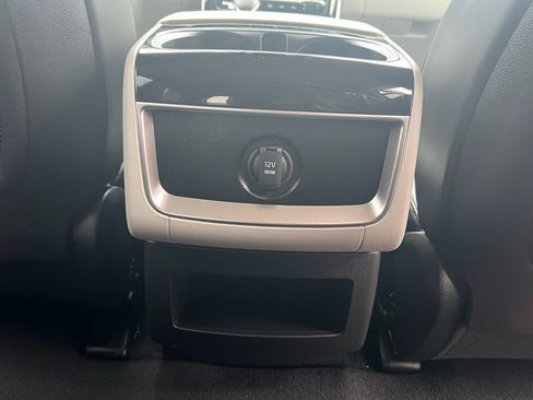 Used 2023 Kia Carnival EX FWD image 35
