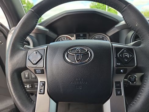 Used 2022 Toyota Tacoma Limited w/ Black Out Package (TMS) AWD/4WD image 23