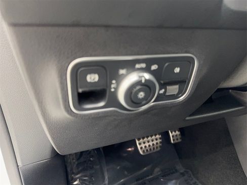 Used 2024 Mercedes-Benz EQB 250+ image 52