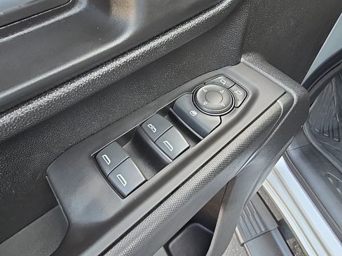 Used 2022 GMC Sierra 3500 Pro w/ Convenience Package image 20