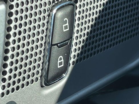 Certified 2023 Ford Explorer Limited image 26